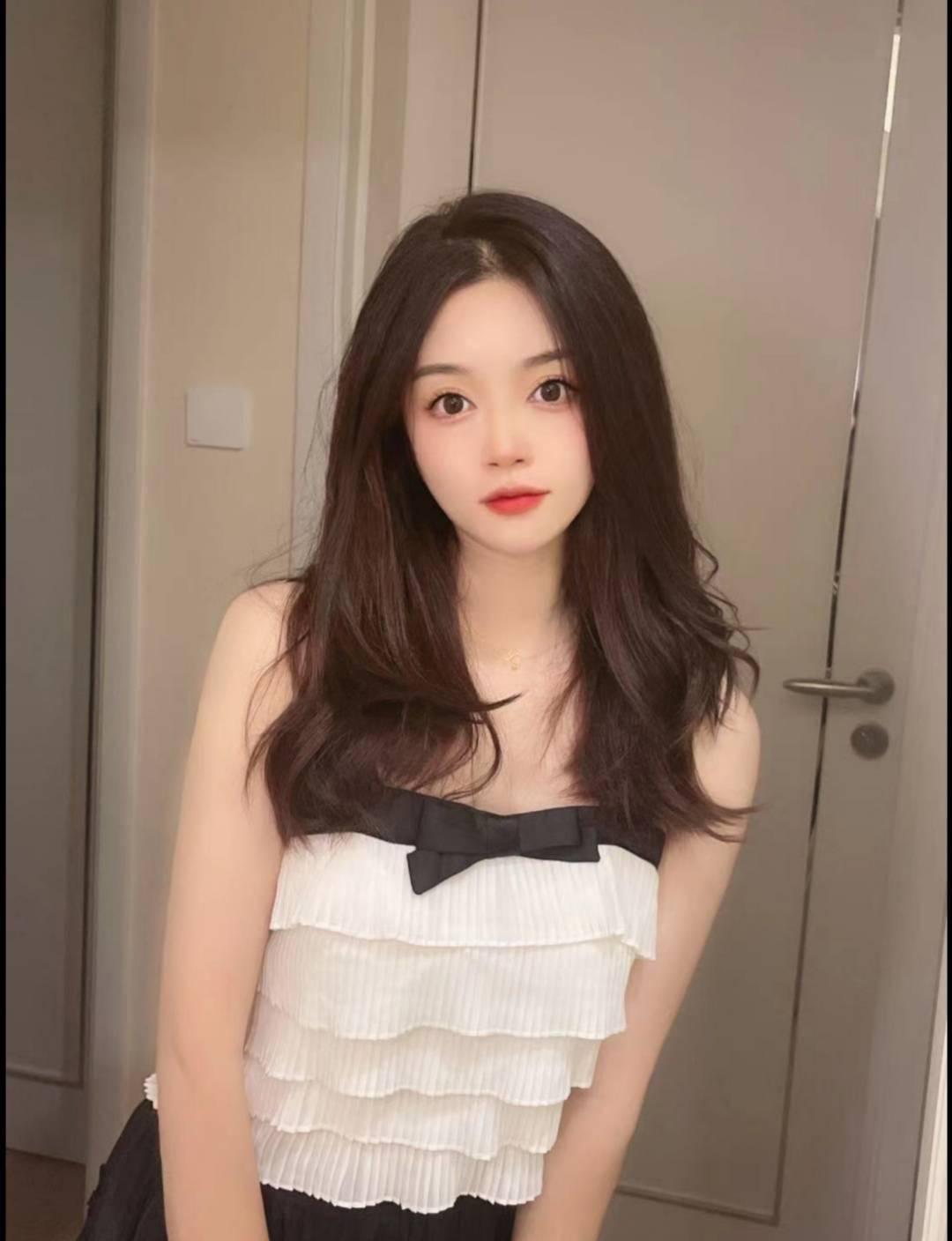 可甜可咸的漂亮小姐姐